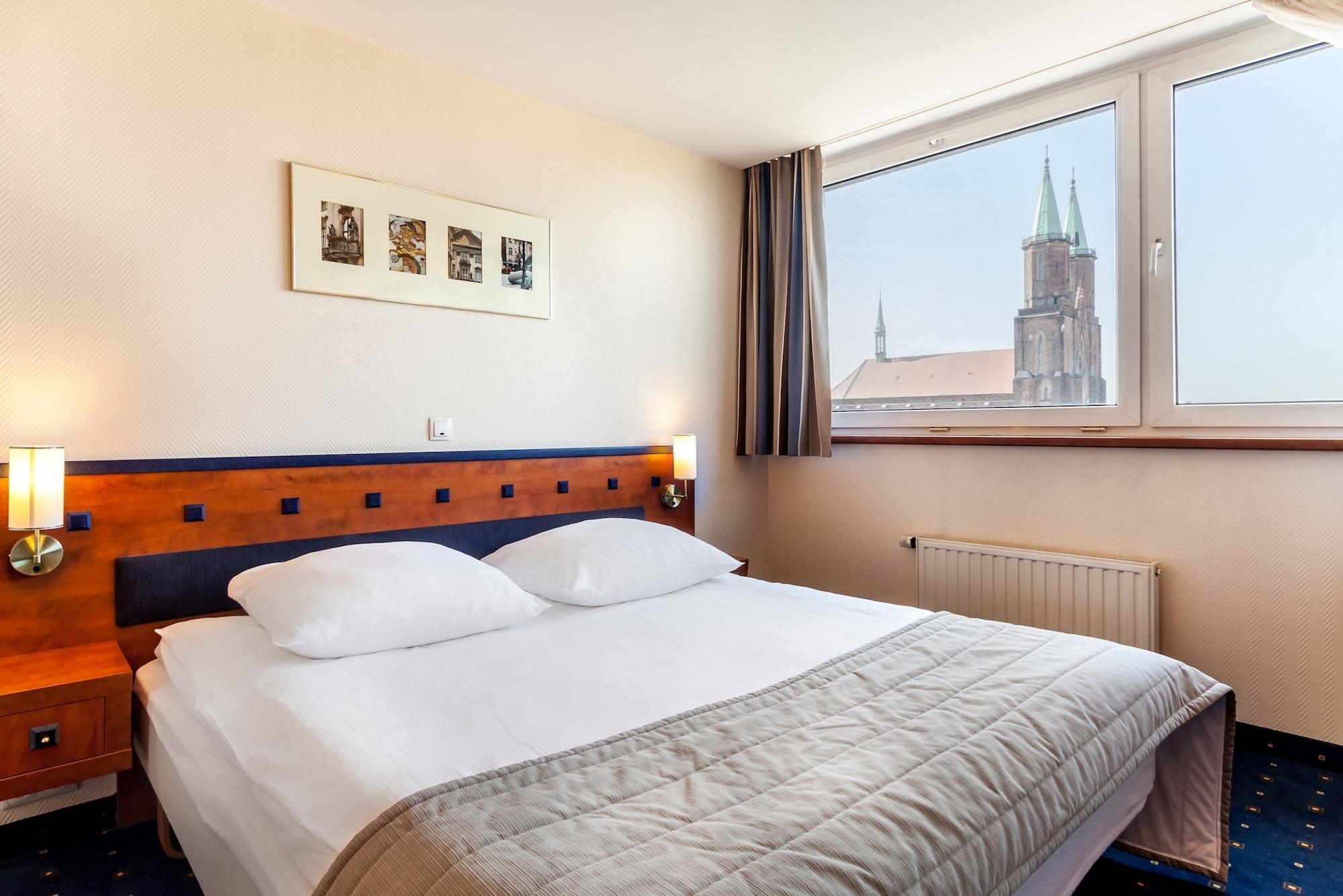 Qubus Hotel Legnica Ngoại thất bức ảnh