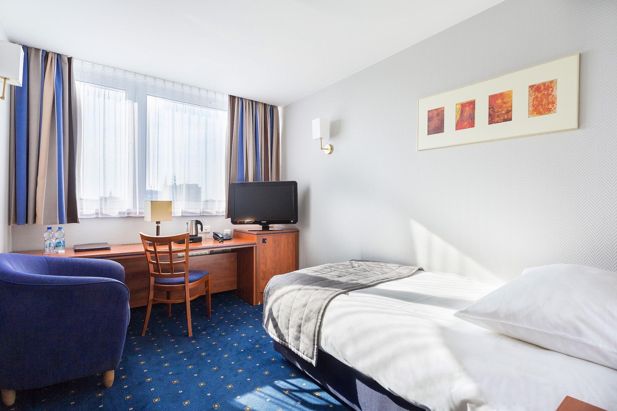 Qubus Hotel Legnica Ngoại thất bức ảnh